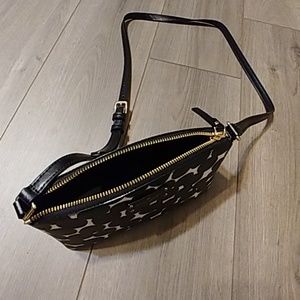 kate spade Bags - Kate Spade cross body purse kate spade Bags - Kate Spade cross body purse